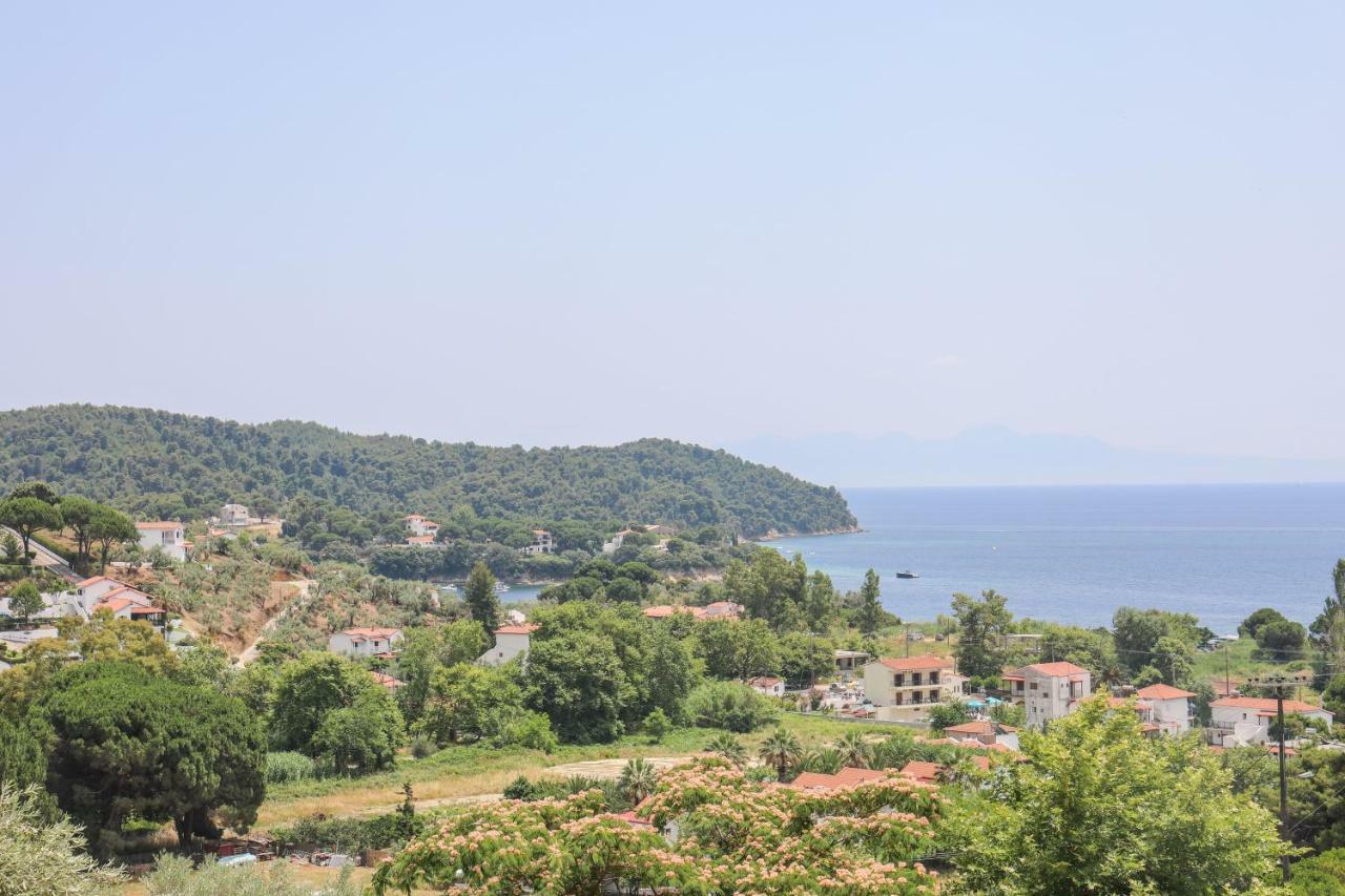 Zorbas Family House Hotel Troulos Exterior photo